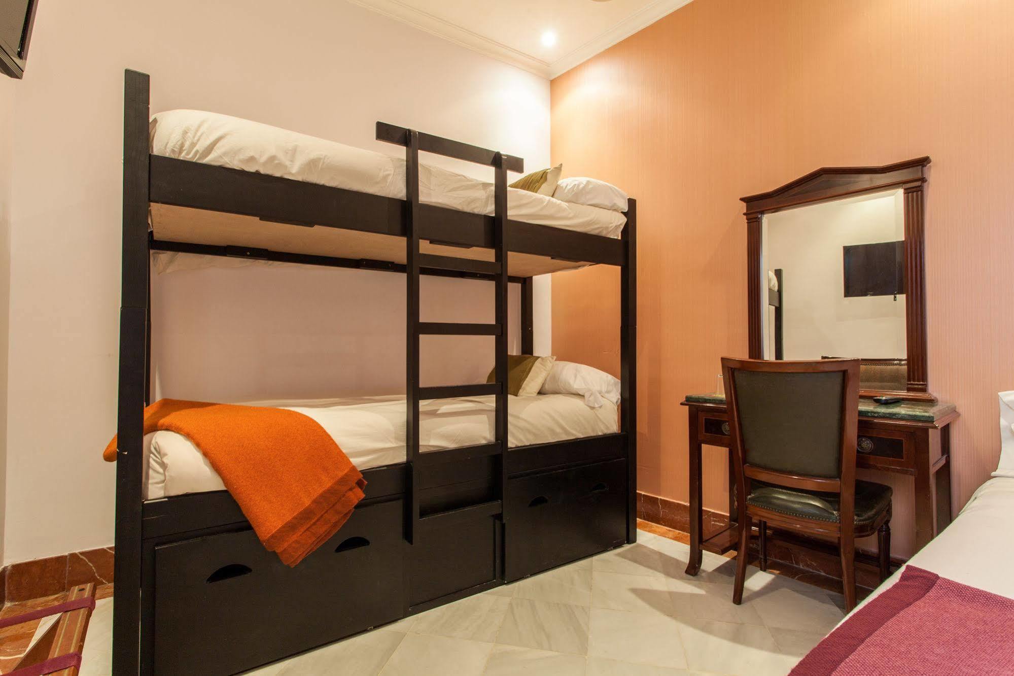 Hotel Baco 2*